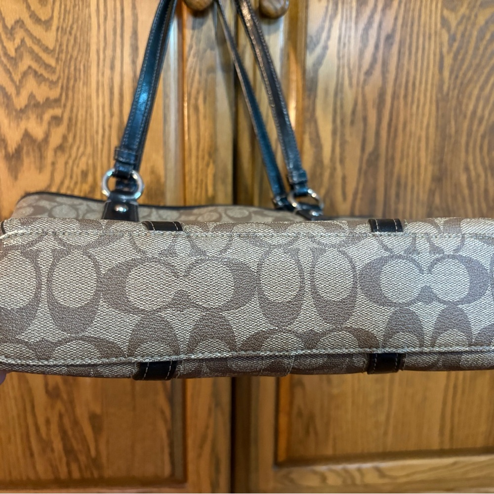 Coach Beige and Black Signature Tote - Picture 3 of 11